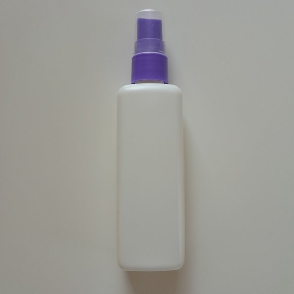 Empty Plastic Spray Bottle with Cap, white purple - Picture 5 of 8